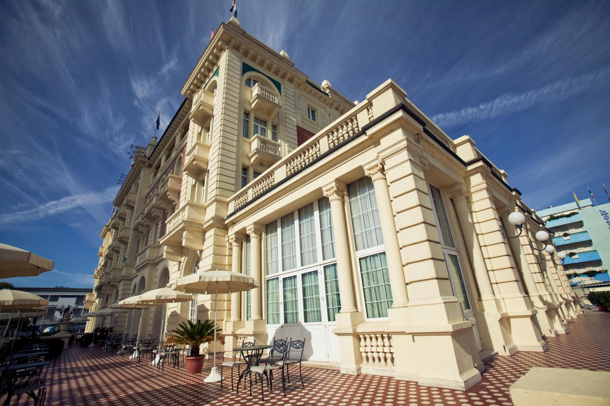 Grand Hotel Cesenatico Exterior photo