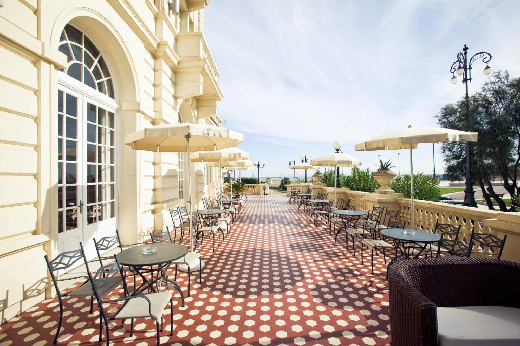Grand Hotel Cesenatico Exterior photo